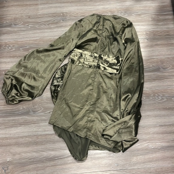 Club London Olive Green Satin Long Sleeve Mini Dress - Picture 5 of 7